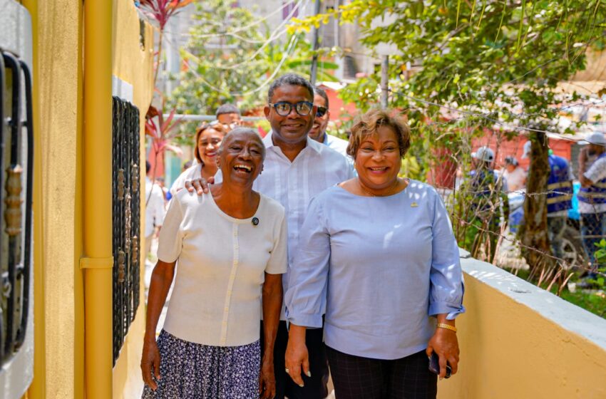  Propeep cumple el sueño de doña Flor María Pérez y le entrega una vivienda totalmente remozada en Hato Nuevo