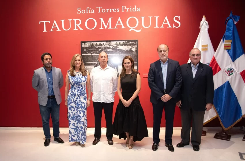  Sofía Torres Prida inaugura Tauromaquias en el Museo de Arte Moderno