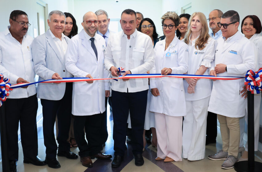 SNS inaugura primera unidad de cirugía intrauterina del país; bebés podrán ser operados antes de nacer de forma gratuita