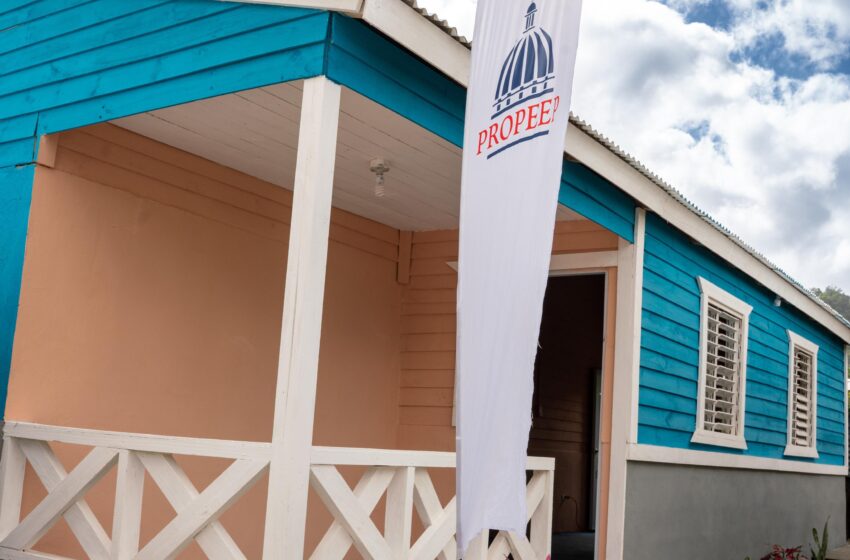  Gobierno responde con hechos y entrega vivienda digna a familia vulnerable en Rancho Arriba, Ocoa
