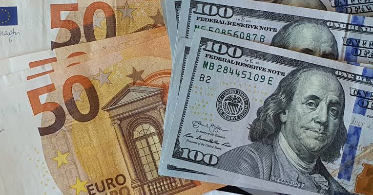  El dólar subió 15 cts. y euro 14; eran vendidos a $58.88 y $69.24