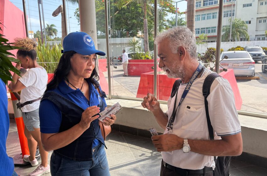  CND en coordinación con la Empresa Metropolitana de Transporte (EMT), despliega la campaña preventiva «Vapear no es un Juego»