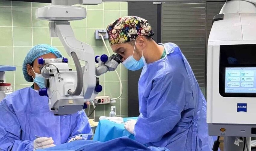 Hospital Salvador B. Gautier realiza con éxito su primer trasplante de córnea