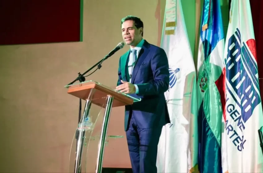 Ministerio de Cultura inaugura año escolar de Bellas Artes en San Cristóbal
