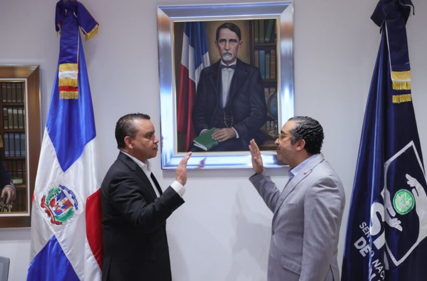  SNS designa al doctor Freddy Novas como nuevo director nacional Materno Infantil