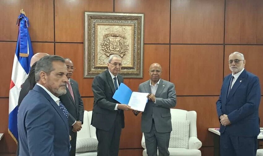  Poder Ejecutivo somete proyecto para construir nuevo estadio de béisbol