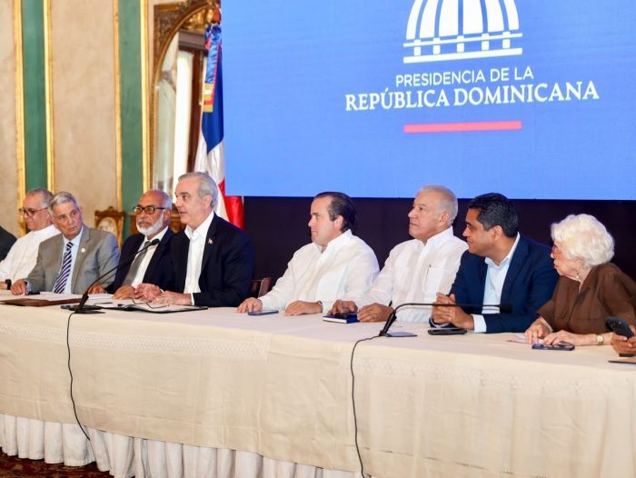  Destinarán a obras deportivas RD$2 mil millones recuperados