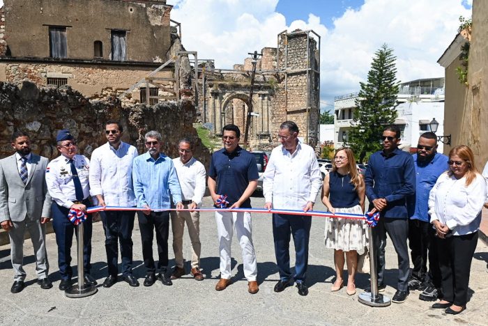  Turismo renueva calles Ciudad Colonial con RD$61.5 millones