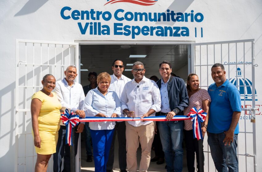  Propeep entrega centro comunitario en Villa Esperanza II en SDN, con una inversión de RD$3.7 millones